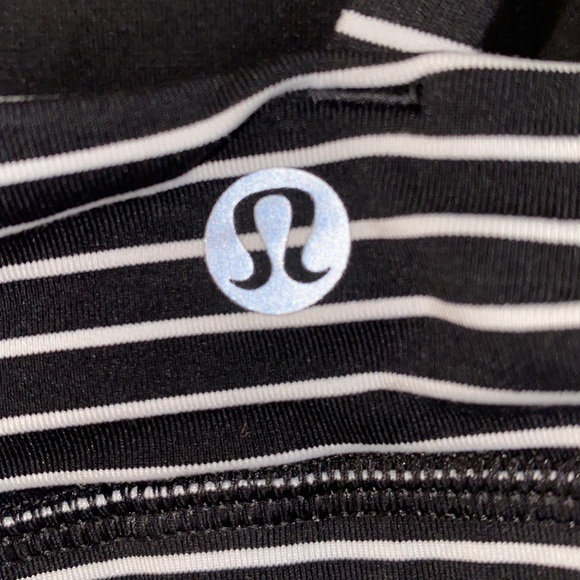 LULULEMON Energy Bra Black & White Stripes - Picture 5 of 7